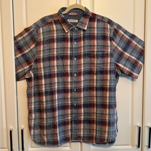 Tommy Bahama Blue and Red Casual Button Down Camp Shirt Mens size XL
